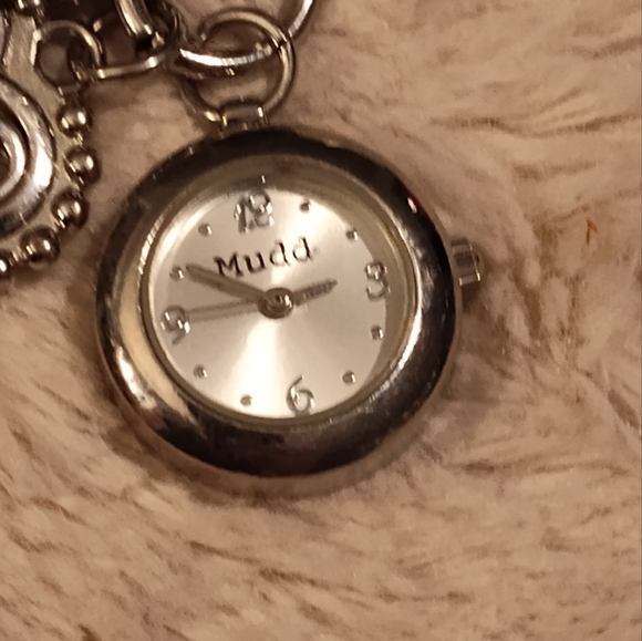 Vintage MUDD Watch/Charm Necklace - Picture 3 of 9